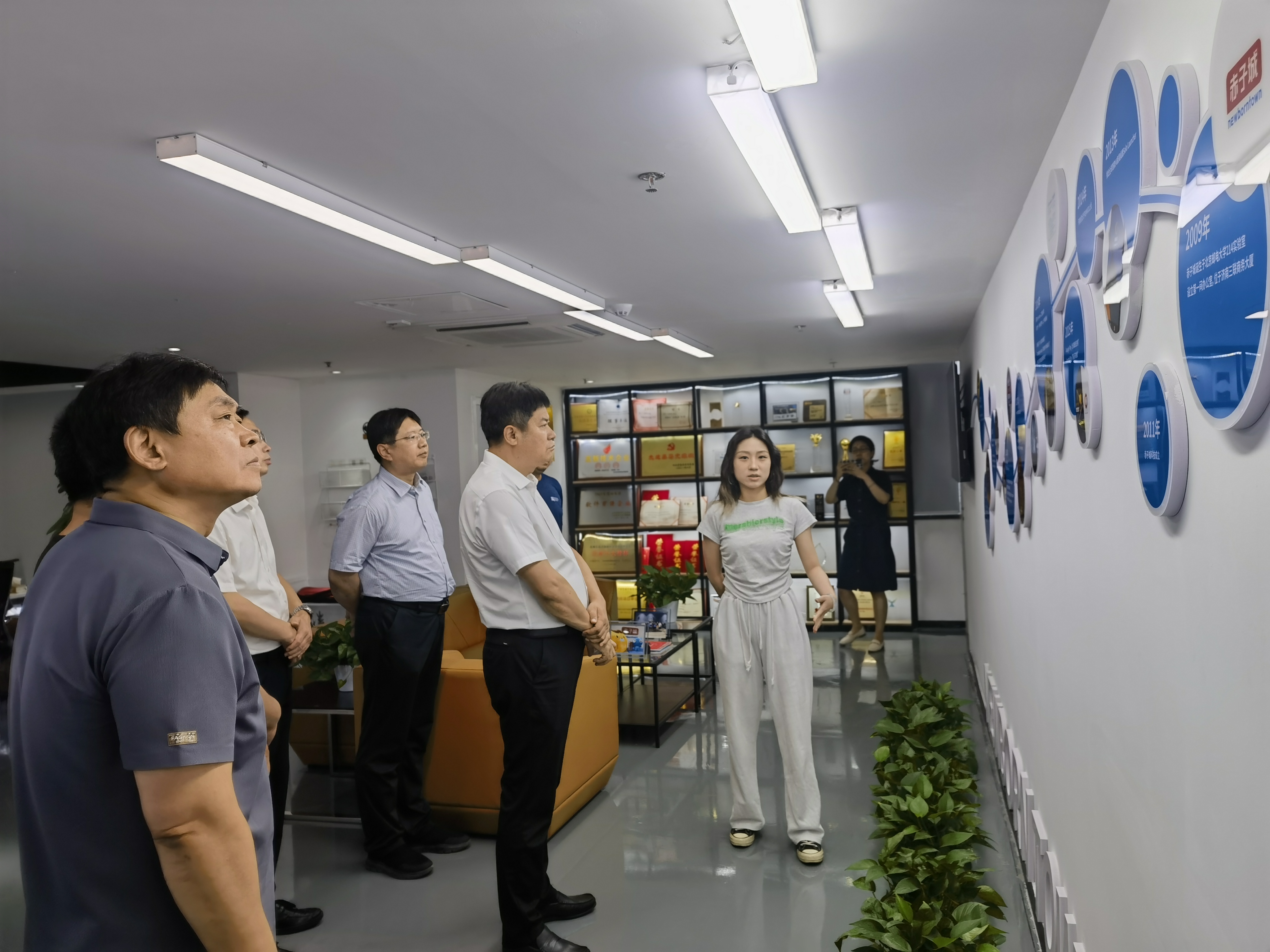 3. 考察山东赤字城网络技术有限公司.jpg