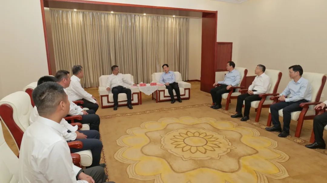 尼勒克县委书记马健,以及新疆克州乌恰县委书记渠宏,县长木塔力甫·塞