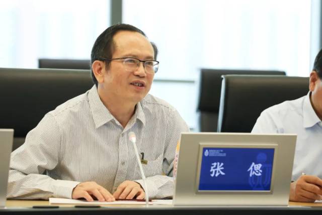 张偲院士致辞。