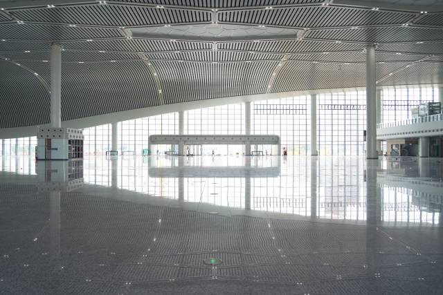  新塘站候车大厅