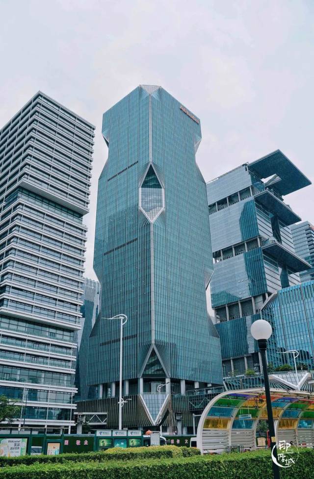 △广州海珠，琶洲西区颇具质感的写字楼。