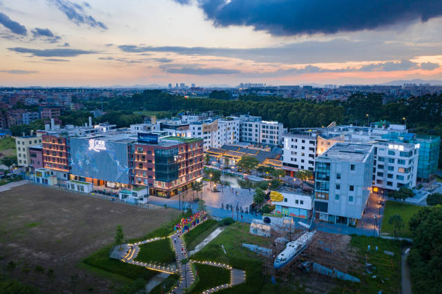 白云凤和村空港文旅小镇鸟瞰图