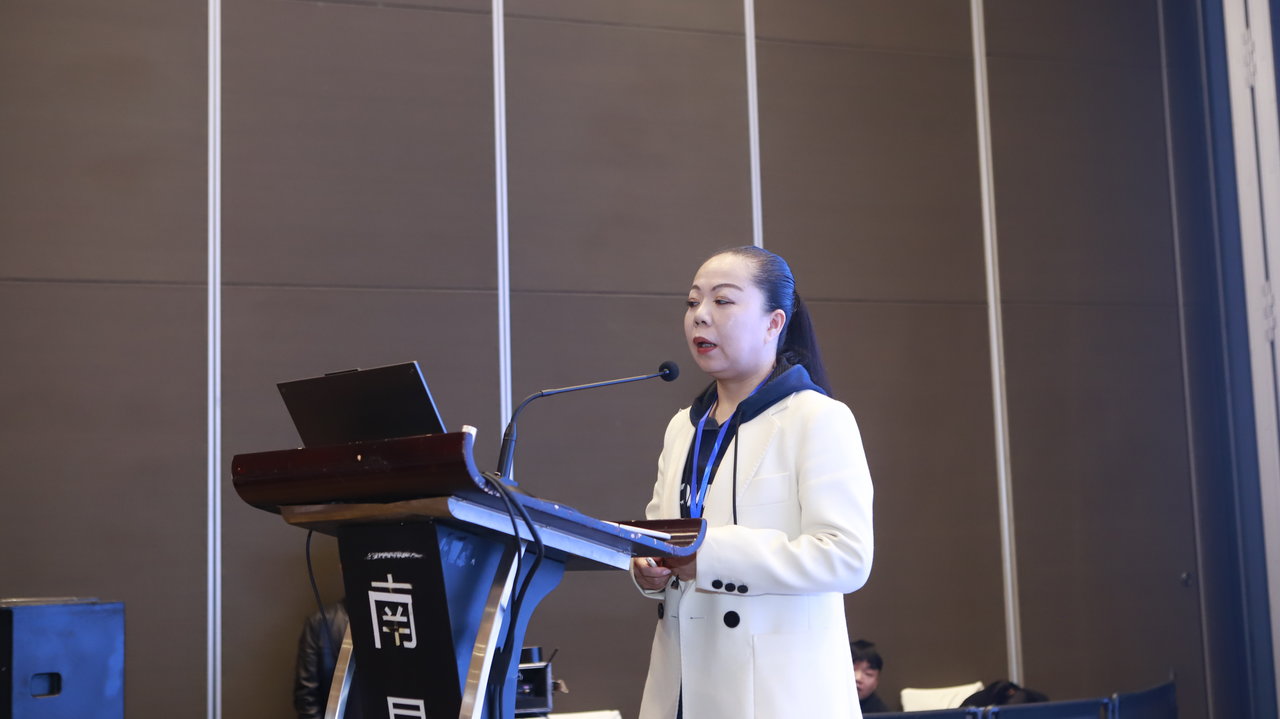 卢庆红   江西省儿童医院  主任药师.jpg