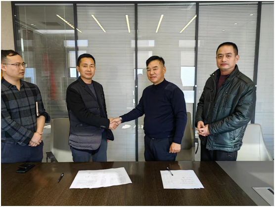 9cec268f7282244daf227b7b39454ee