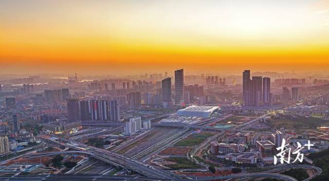 东部中心核心区。罗国辉/摄