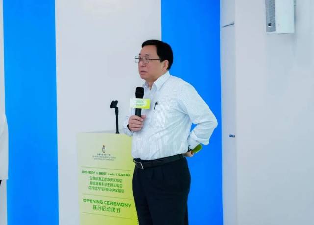 校长倪明选致辞