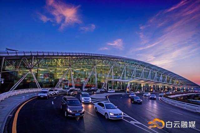 盘活作为“白云中轴”中点的白云城市中心，才能真正打通从白云新城到白云国际机场的发展脉络。图为白云国际机场。