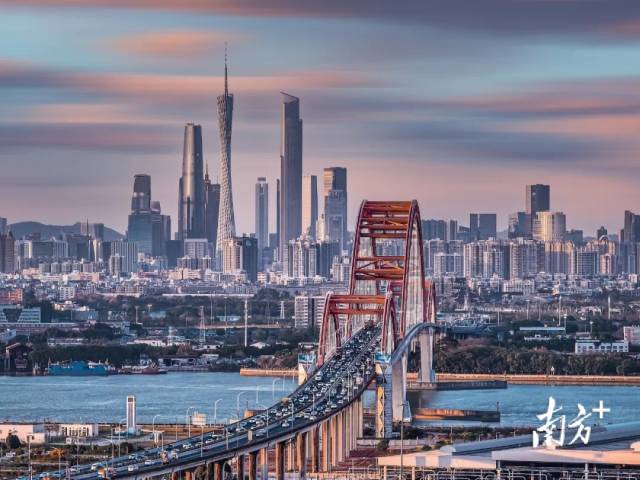    南方+ 周甫琦 制图