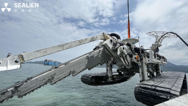图 深海智人公司“金牛座”海底管缆埋设机器人在惠州海域测试