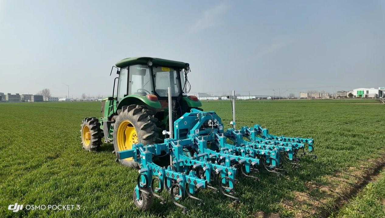 智慧除草新“神器”，春耕从此“草无忧”相关图片