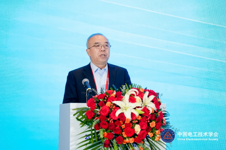 10稿-2025电机系统及其控制学科与产业大会在杭州成功举办558.png