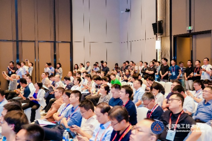 10稿-2025电机系统及其控制学科与产业大会在杭州成功举办2056.png