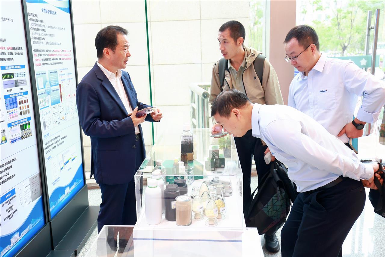 2025.10.15 生物制造产业对接会 吴家倩 9.JPG